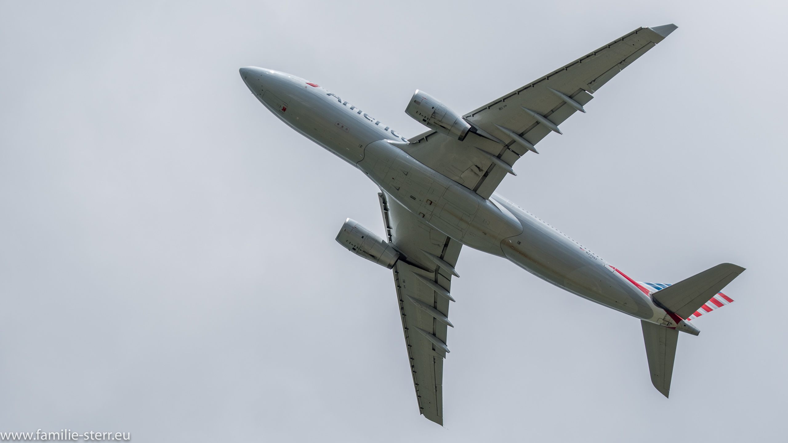 N-279AY